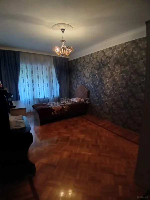 Satılır 4 otaqlı mənzil 100 m²