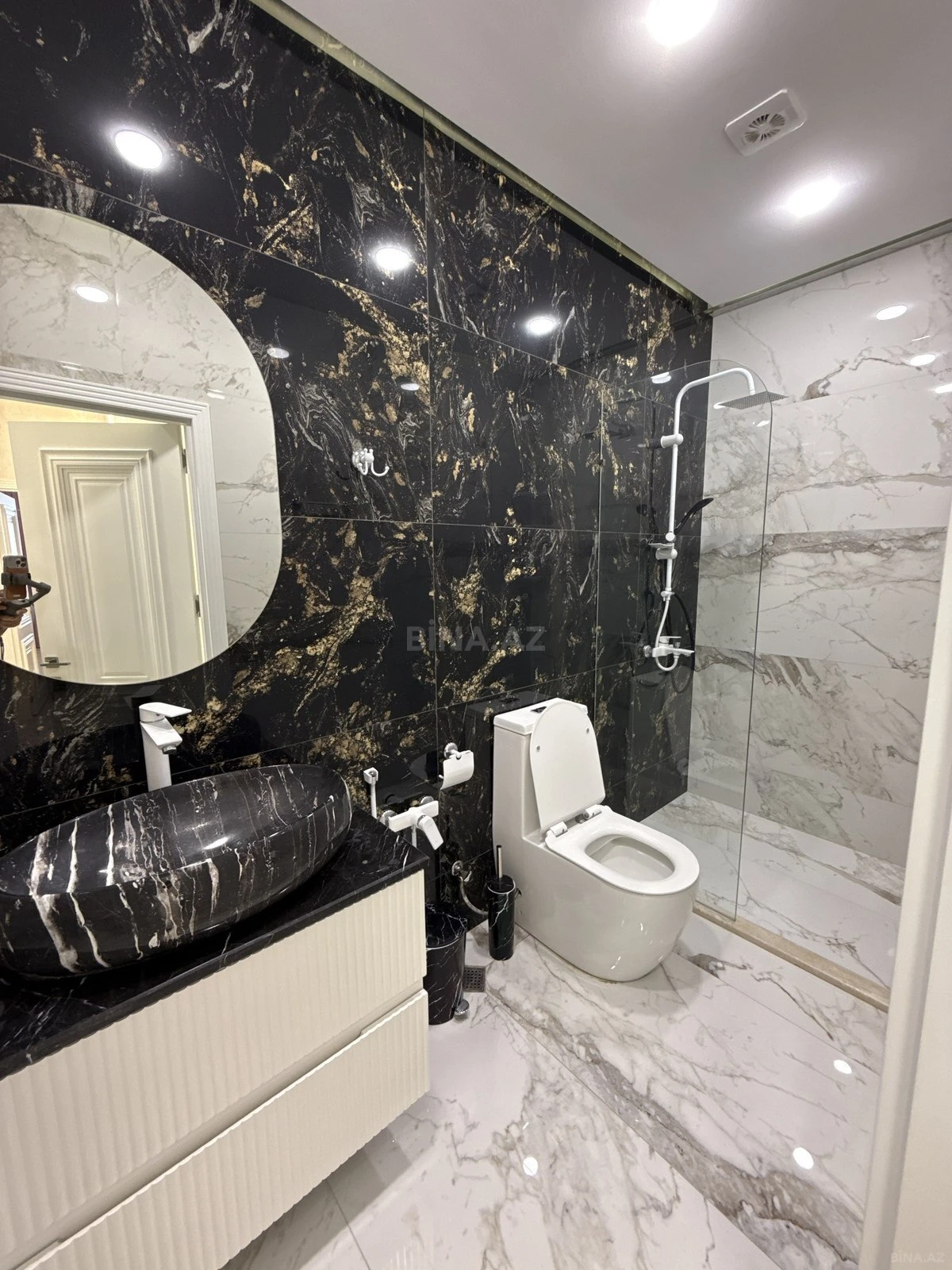 Satılır 2 otaqlı mənzil 55 m²