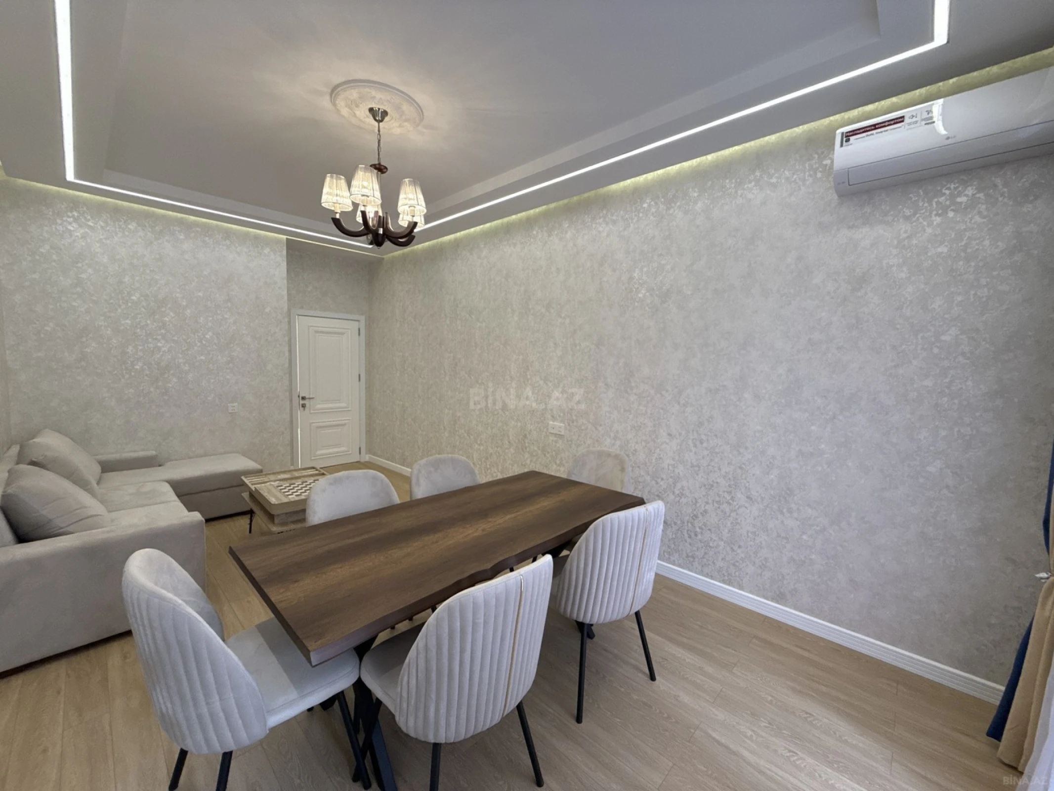 Satılır 2 otaqlı mənzil 55 m²