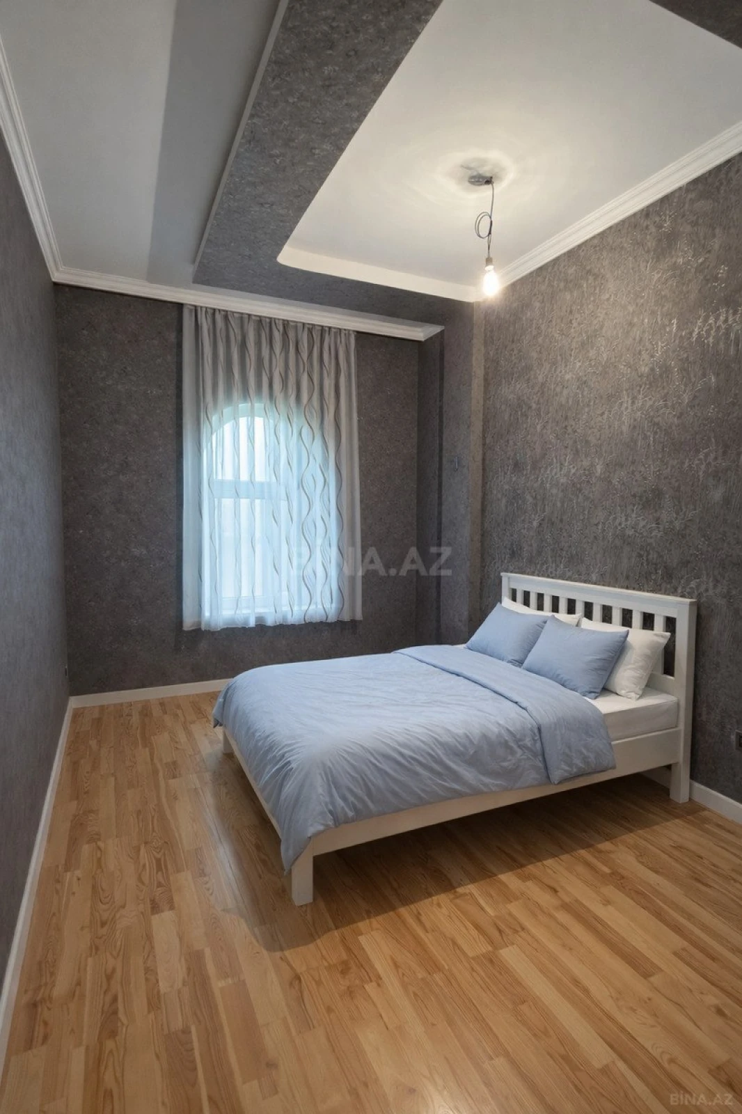 Satılır 7 otaqlı həyət evi 360 m²
