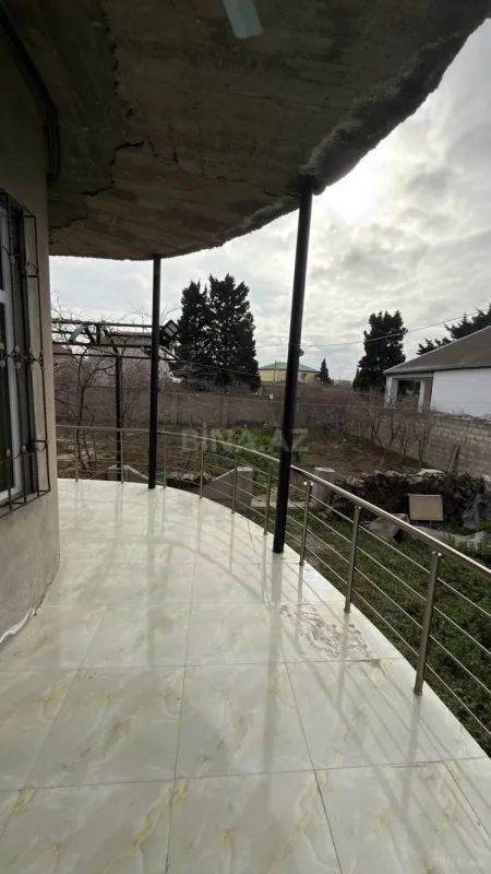 Satılır 7 otaqlı həyət evi 360 m²