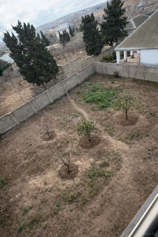Satılır 7 otaqlı həyət evi 360 m²