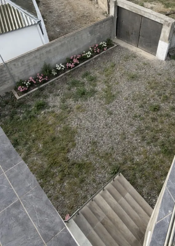 Satılır 7 otaqlı həyət evi 360 m²