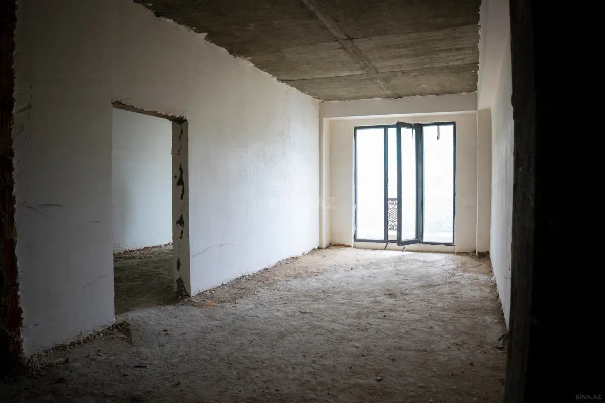Satılır 4 otaqlı mənzil 167 m²