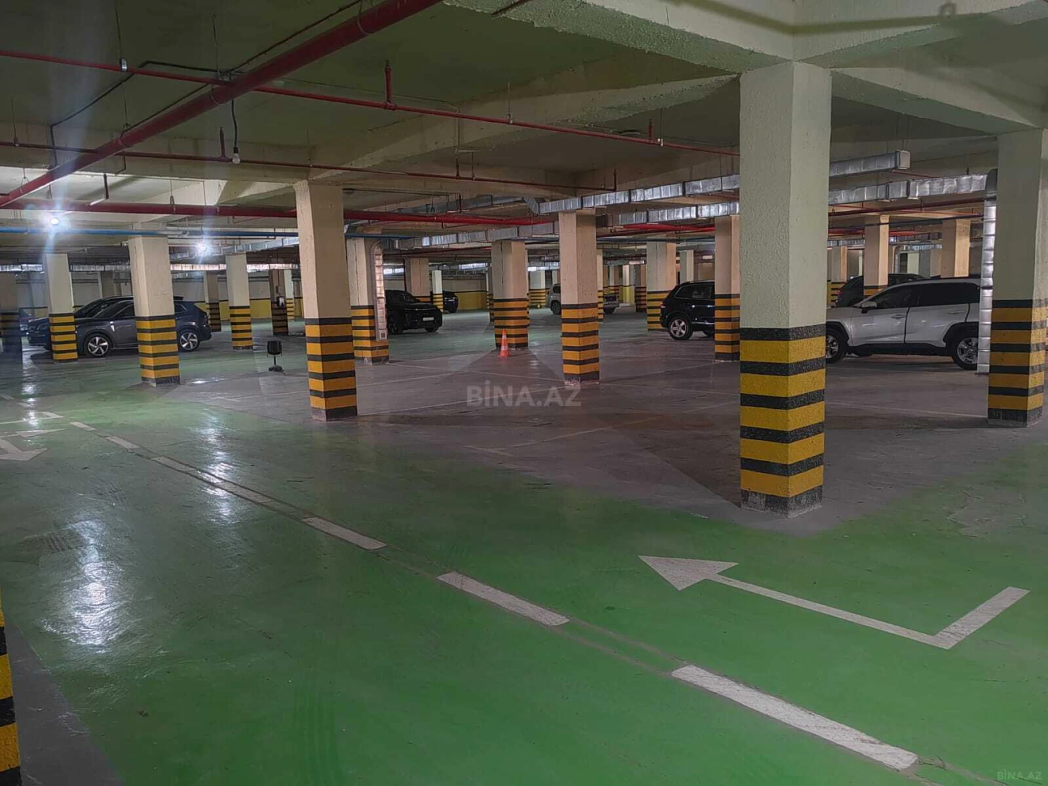 Satılır 4 otaqlı mənzil 167 m²