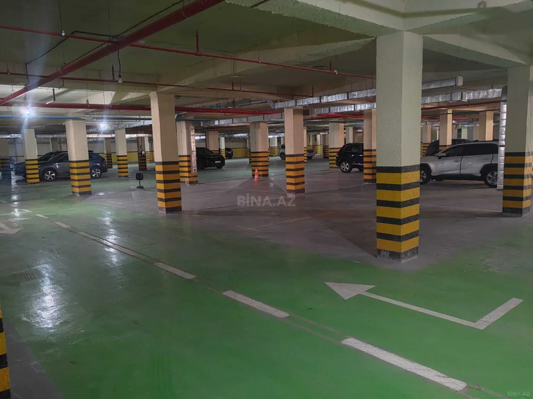 Satılır 4 otaqlı mənzil 167 m²