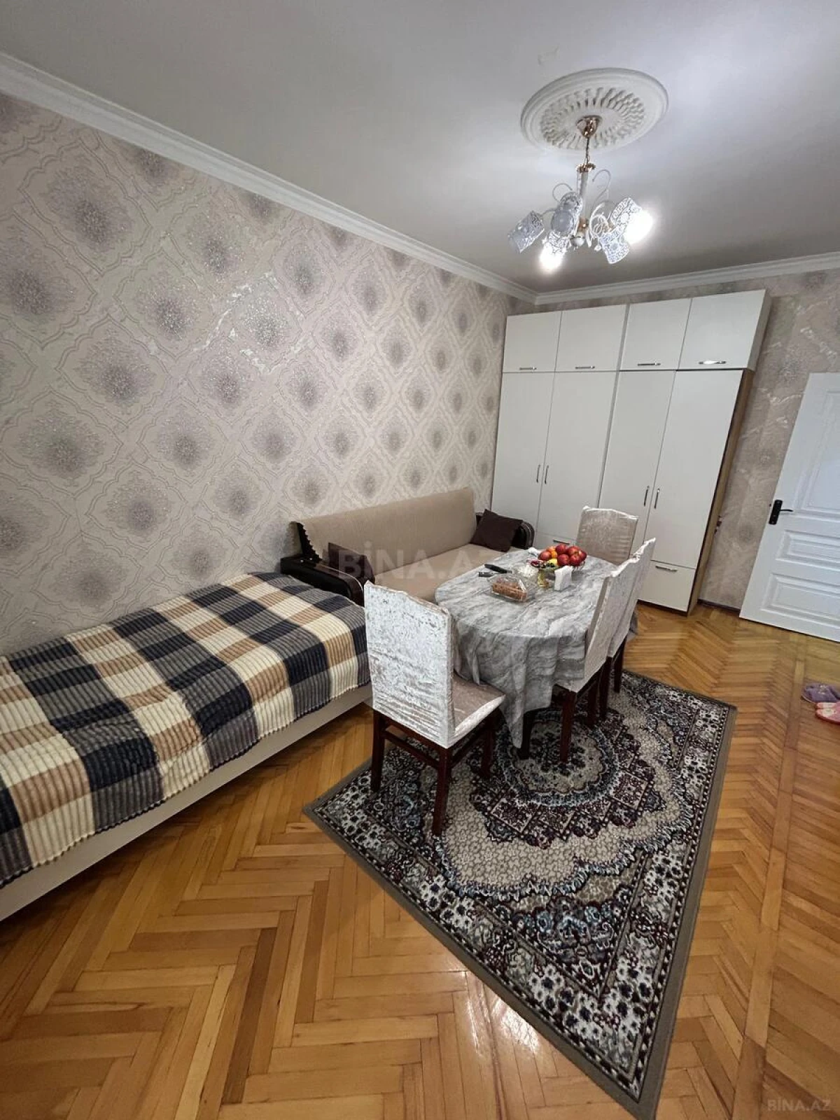 Satılır 2 otaqlı mənzil 42 m²