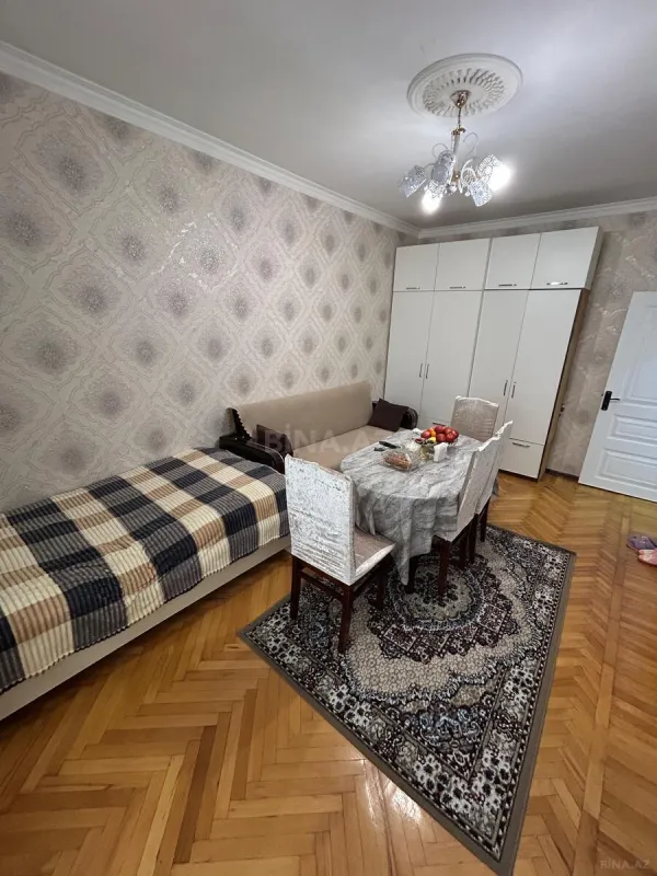 Satılır 2 otaqlı mənzil 42 m²