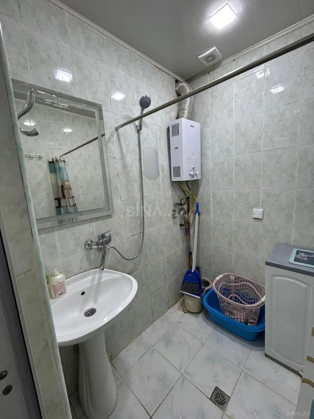 Satılır 2 otaqlı mənzil 42 m²