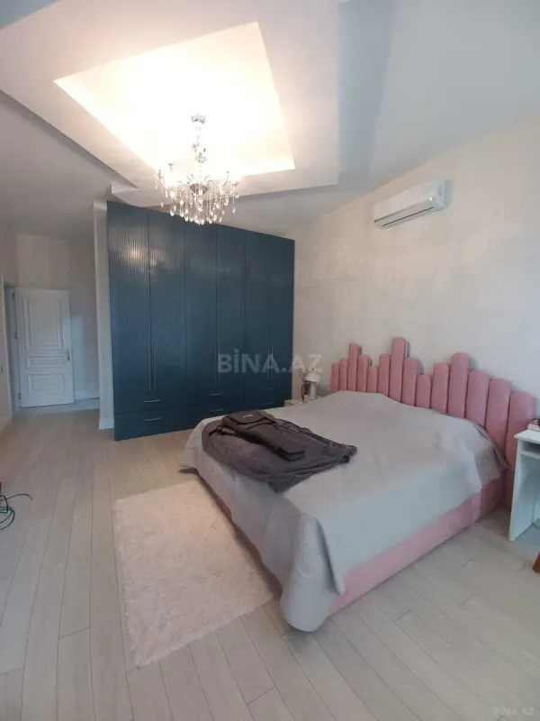 Satılır 5 otaqlı həyət evi 190 m²