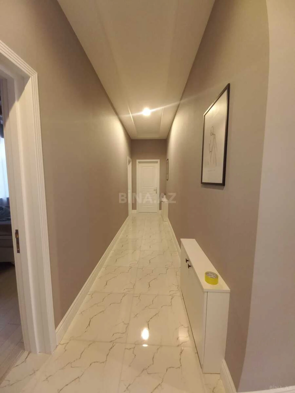 Satılır 5 otaqlı həyət evi 190 m²