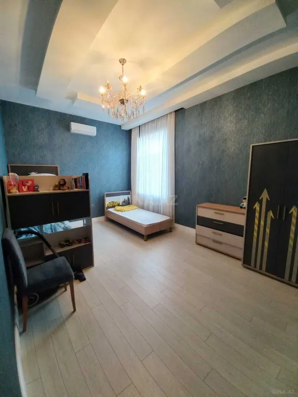 Satılır 5 otaqlı həyət evi 190 m²