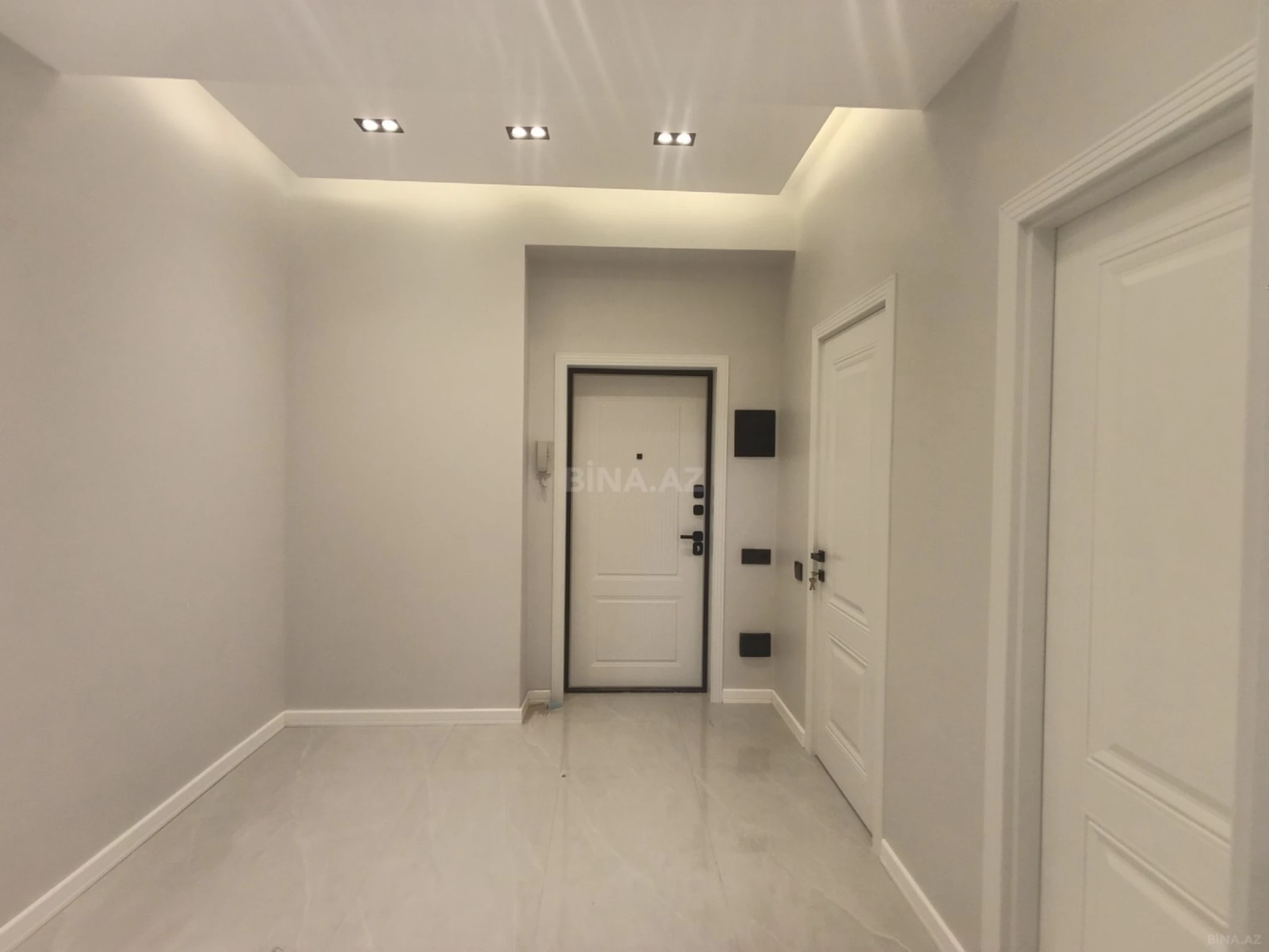 Satılır 3 otaqlı mənzil 90 m²