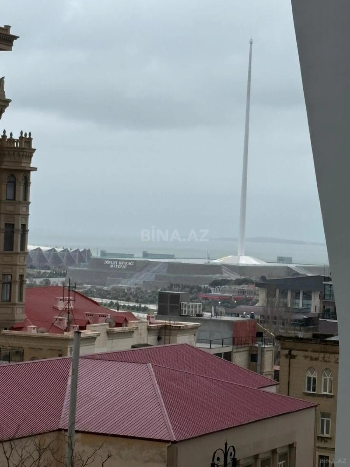 Kirayə verilir 2 otaqlı mənzil 75 m²