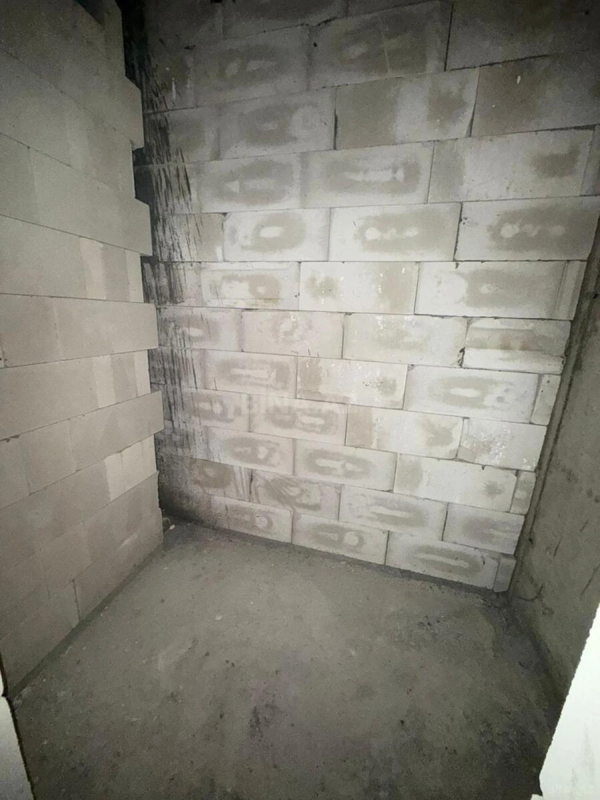 Satılır 3 otaqlı mənzil 147.5 m²