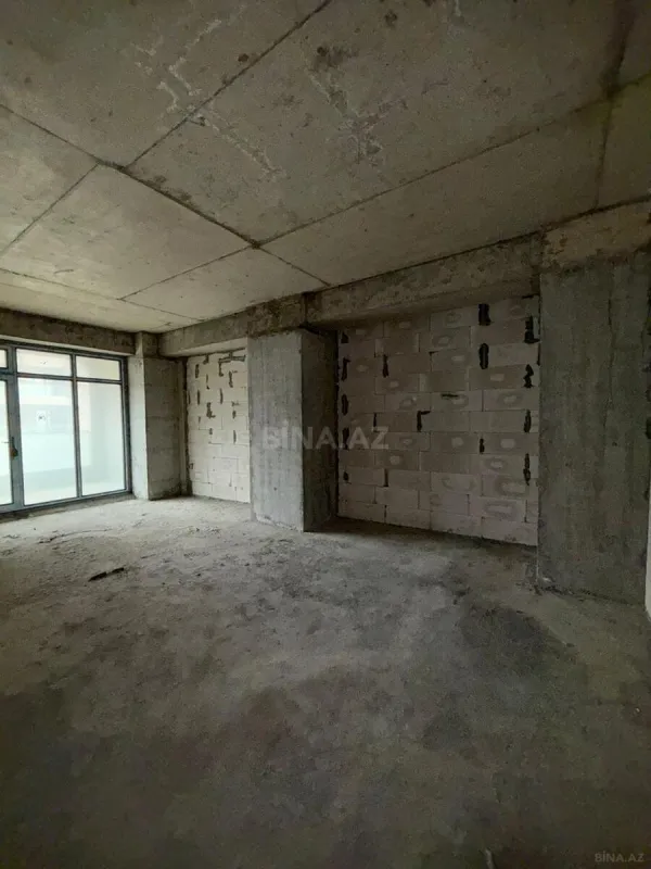 Satılır 3 otaqlı mənzil 147.5 m²