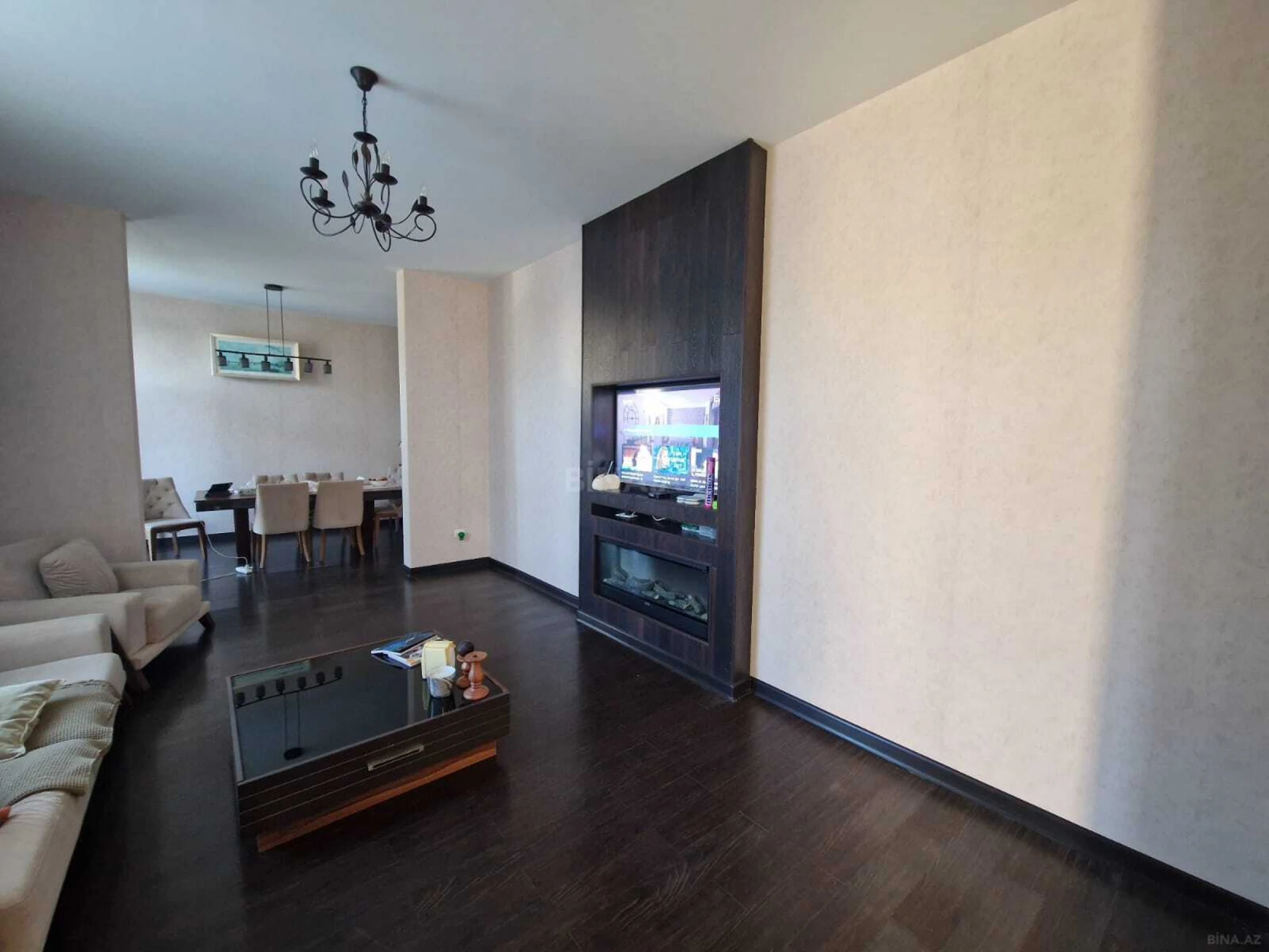 Satılır 4 otaqlı həyət evi 280 m²