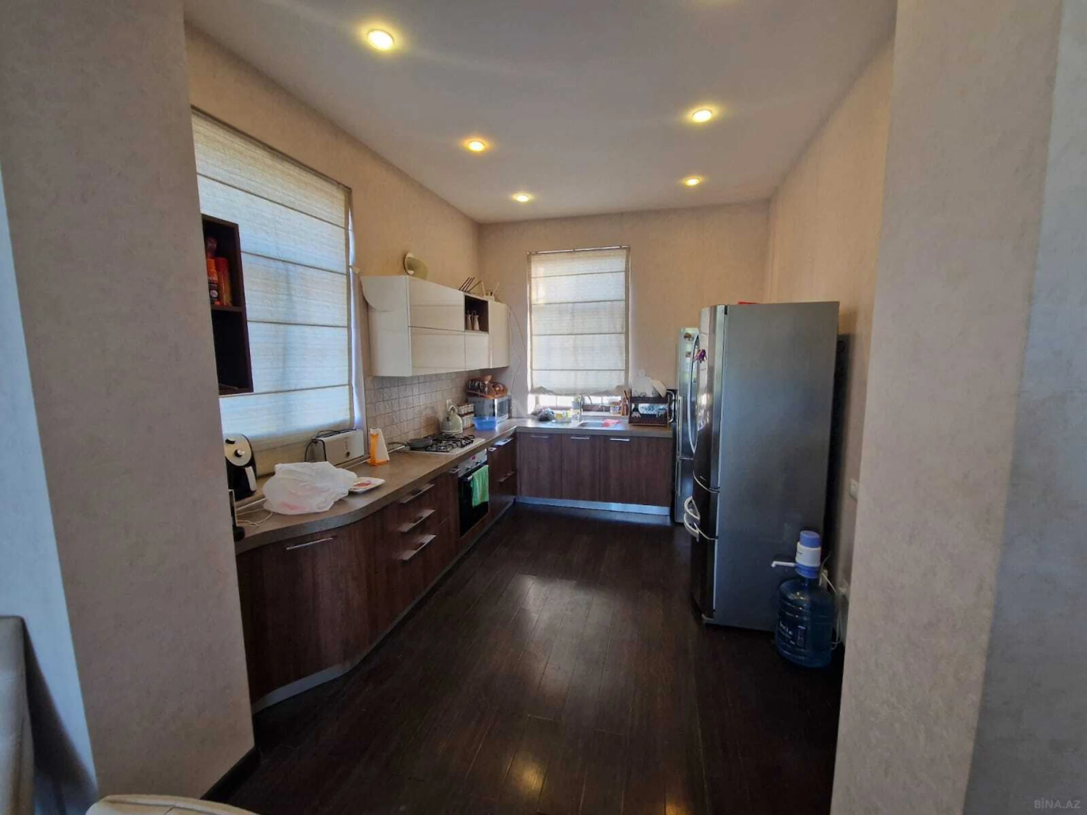 Satılır 4 otaqlı həyət evi 280 m²