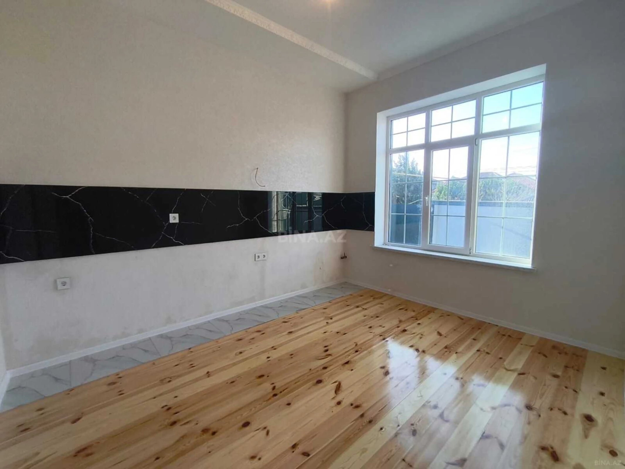 Satılır 4 otaqlı həyət evi 120 m²