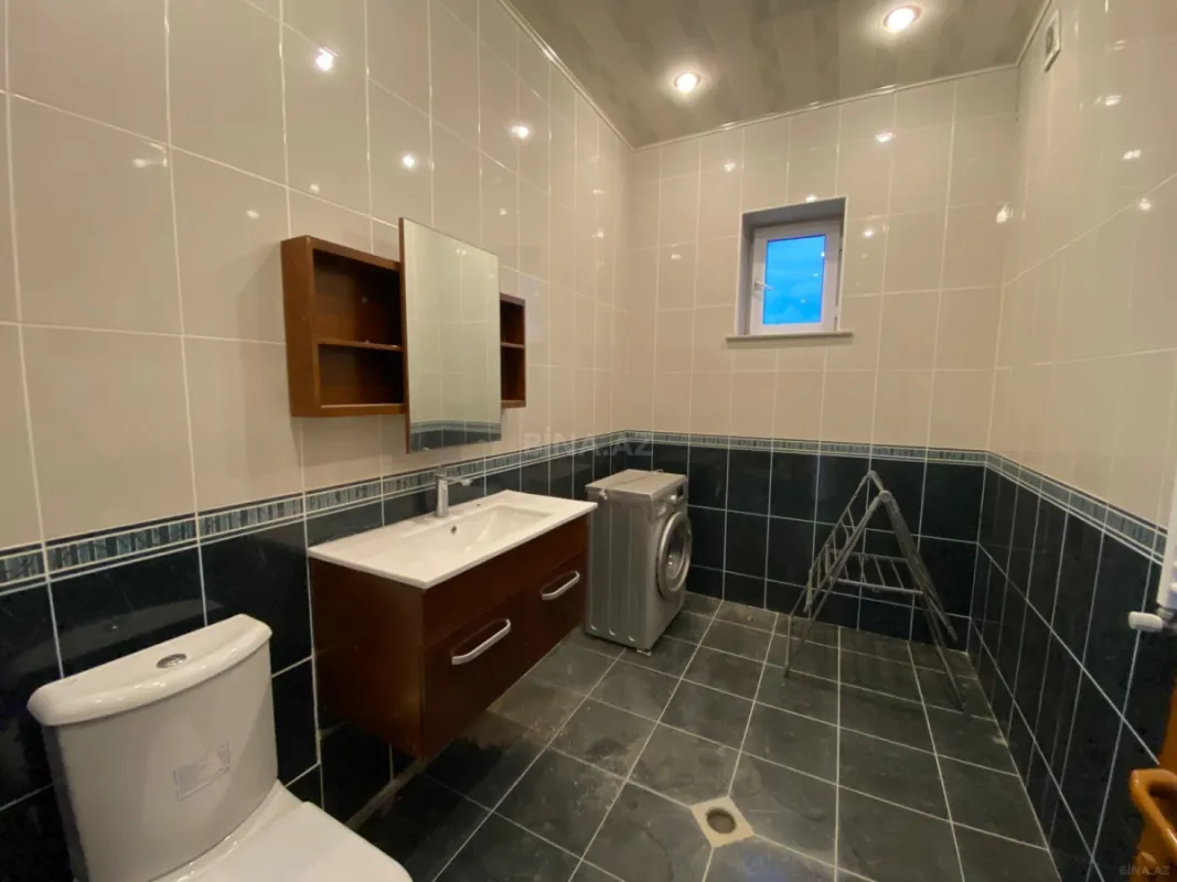 Satılır 7 otaqlı həyət evi 300 m²
