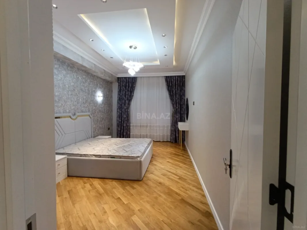 Satılır 2 otaqlı mənzil 88 m²