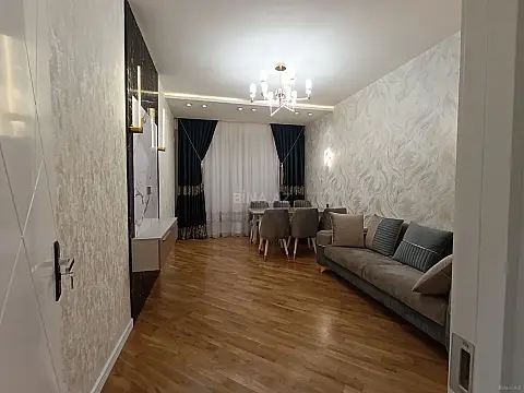 Satılır 2 otaqlı mənzil 88 m²