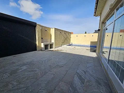 Satılır 4 otaqlı həyət evi 130 m²