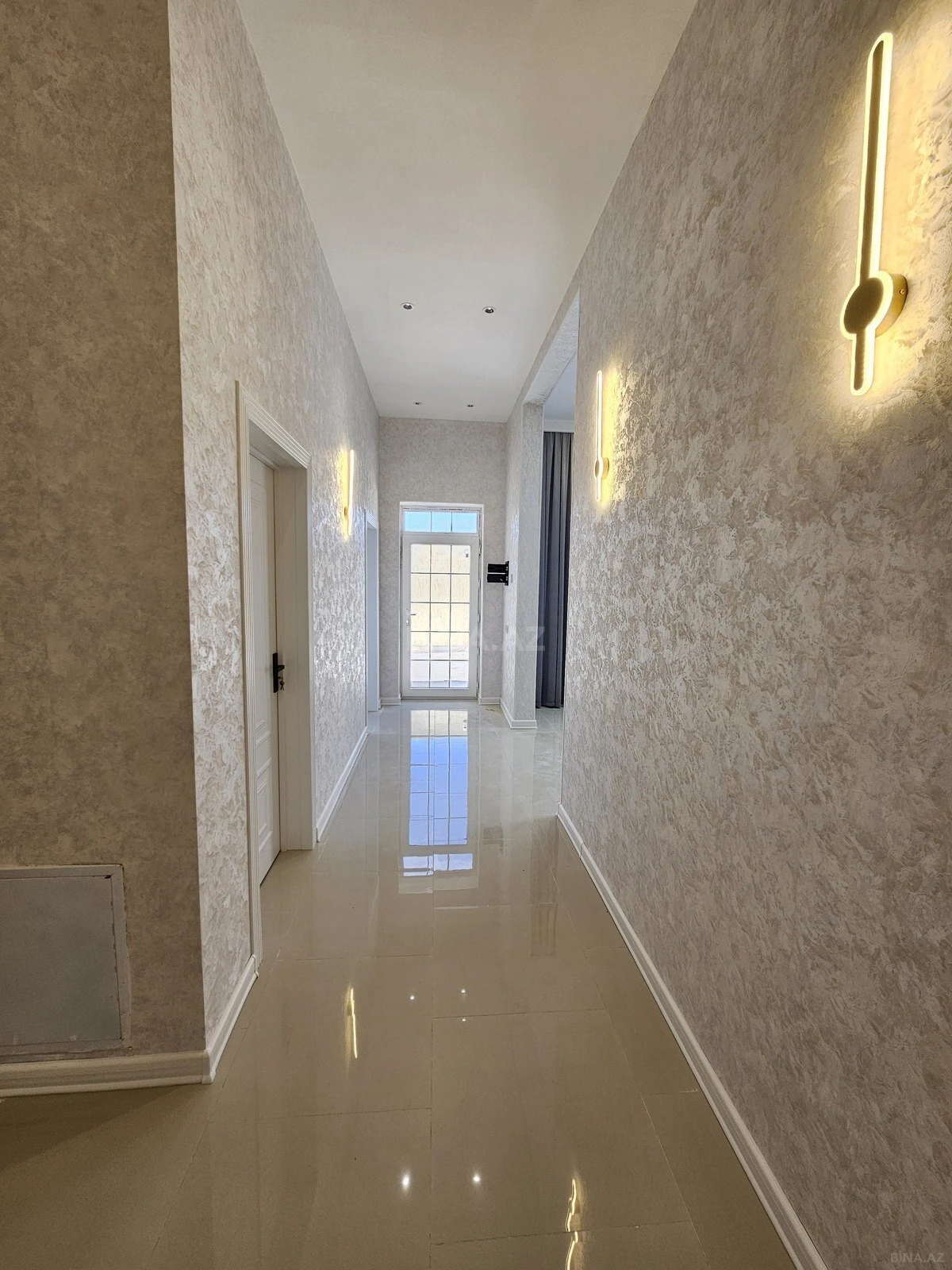 Satılır 4 otaqlı həyət evi 130 m²