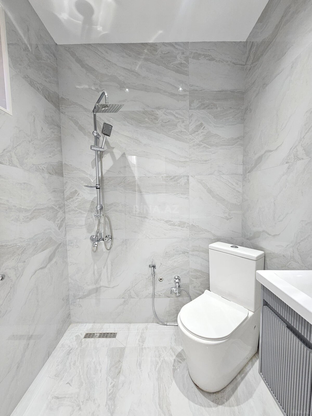 Satılır 4 otaqlı həyət evi 130 m²