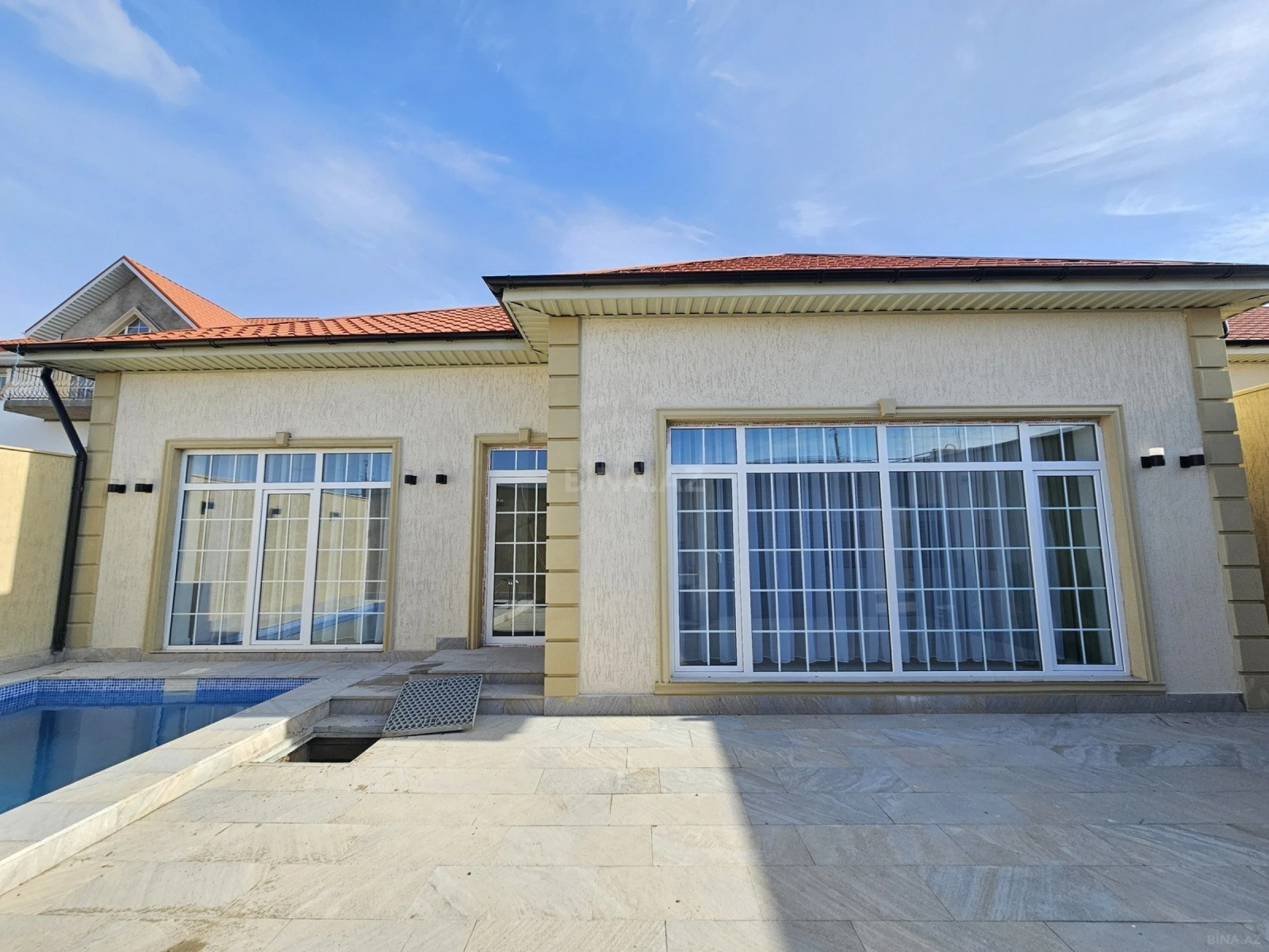 Satılır 4 otaqlı həyət evi 130 m²