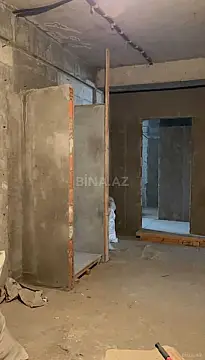 Satılır 4 otaqlı mənzil 182 m²