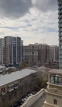 Satılır 4 otaqlı mənzil 182 m² — Bakı, İnşaatçılar 4 otaq 182.00 m²