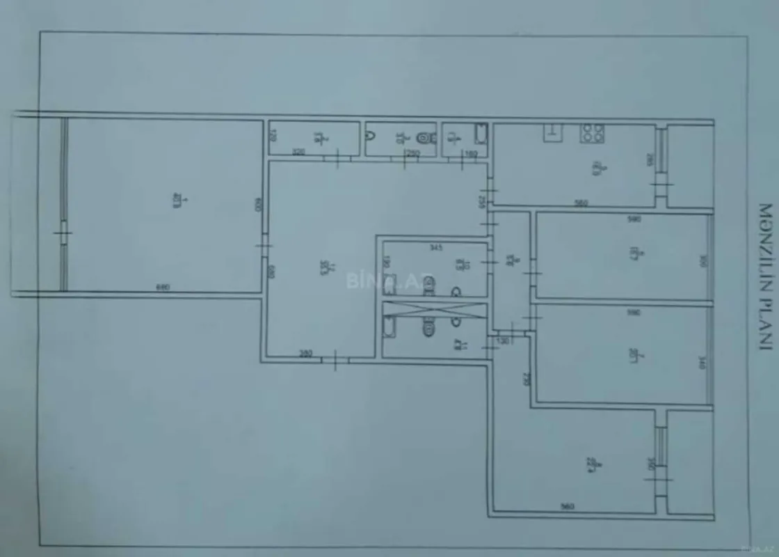 Satılır 4 otaqlı mənzil 210 m²