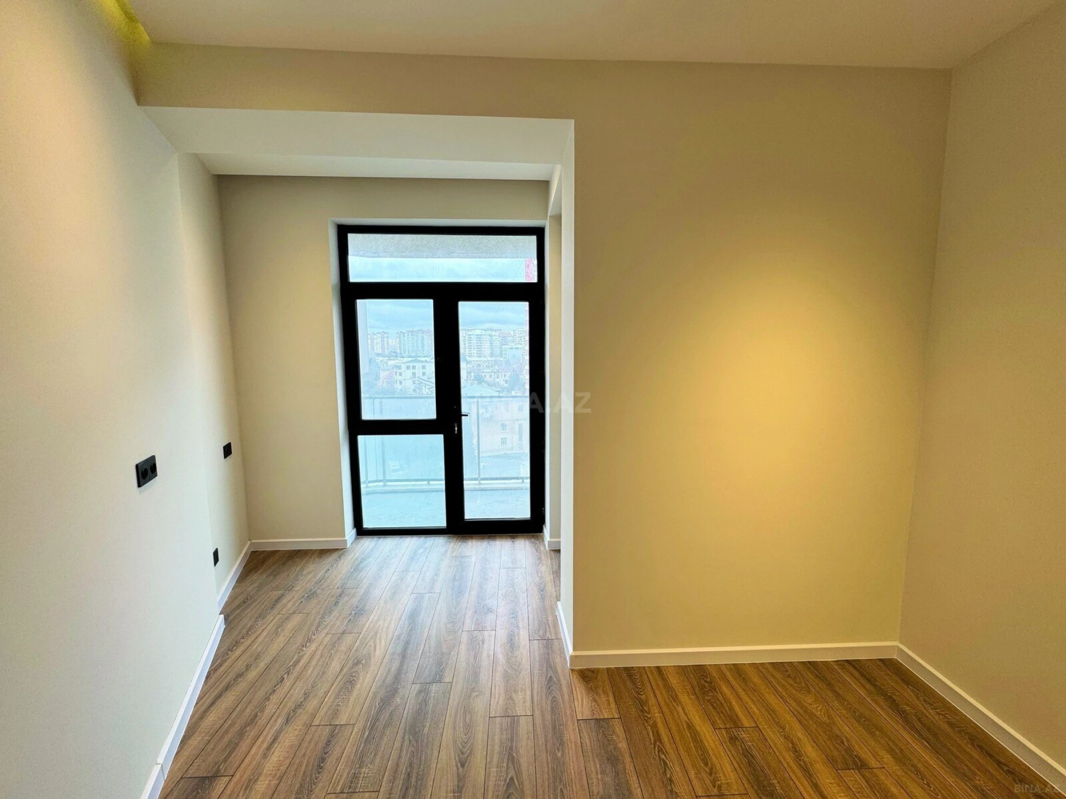 Satılır 3 otaqlı mənzil 84 m²