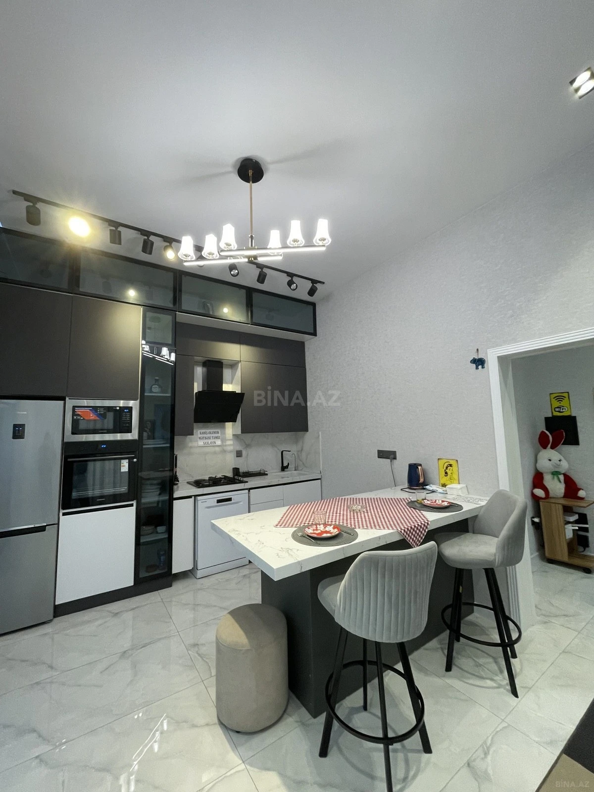 Kirayə verilir 4 otaqlı həyət evi 250 m²