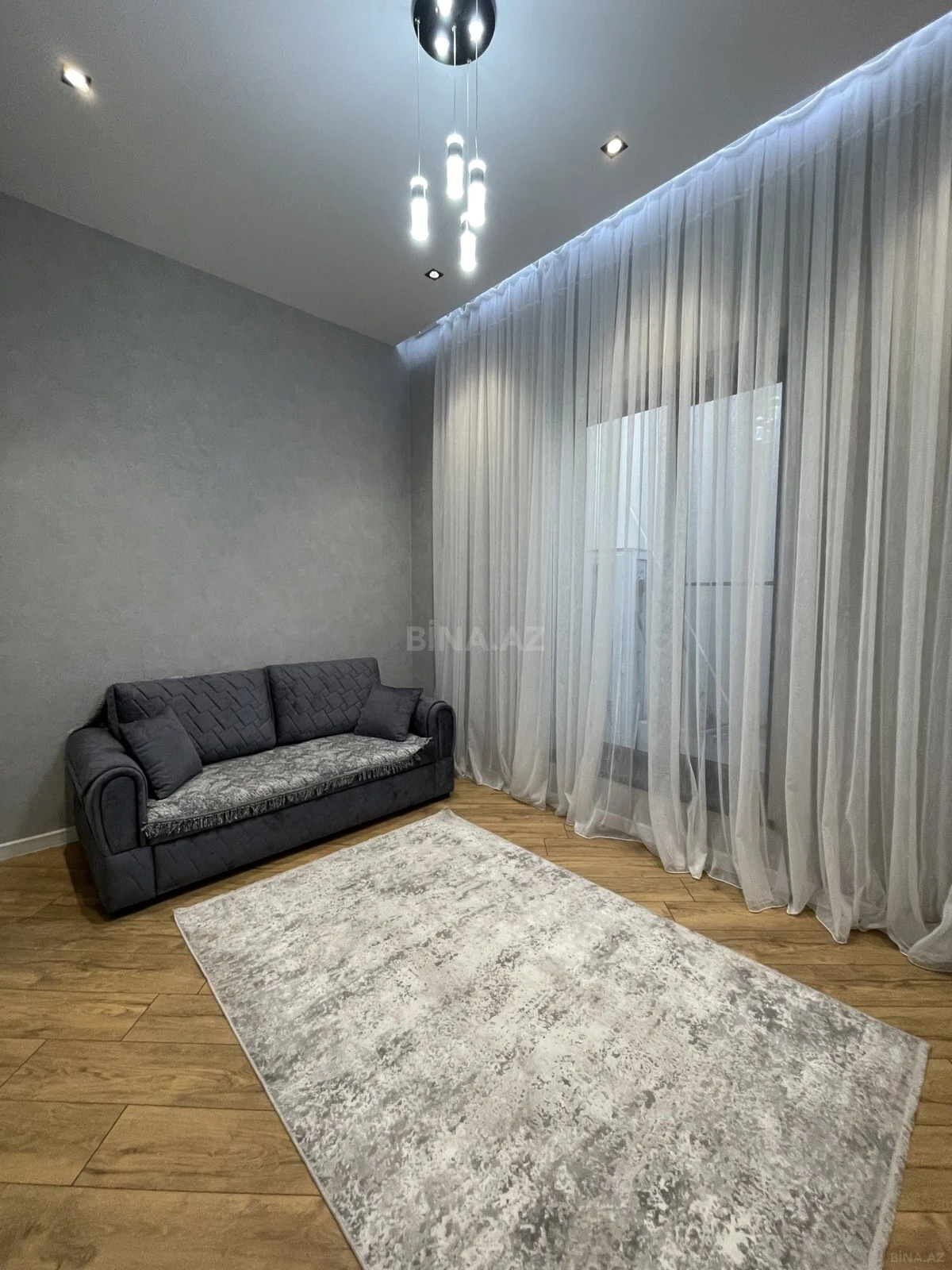 Kirayə verilir 4 otaqlı həyət evi 250 m²