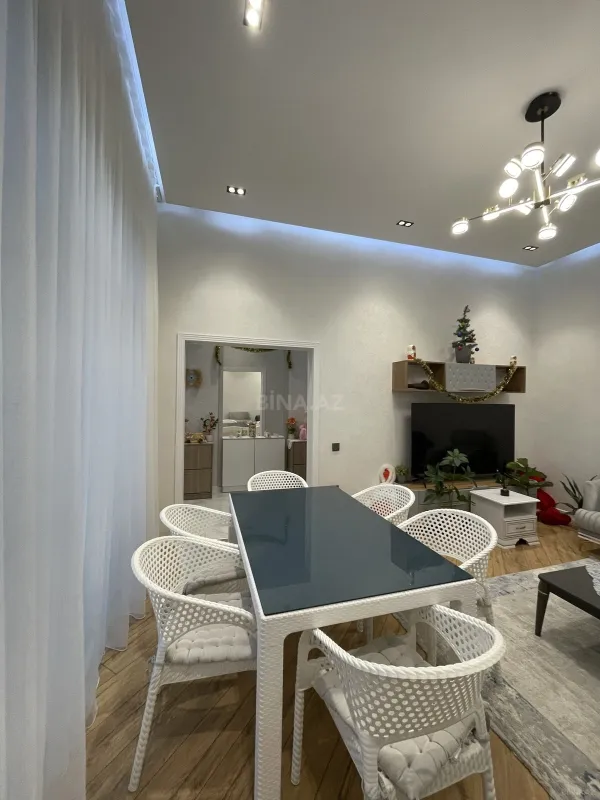Kirayə verilir 4 otaqlı həyət evi 250 m²