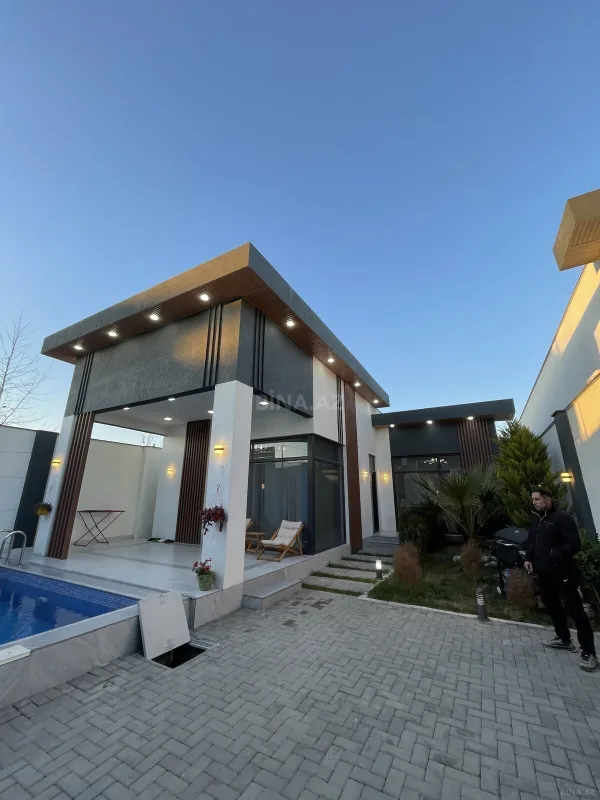 Kirayə verilir 4 otaqlı həyət evi 250 m²