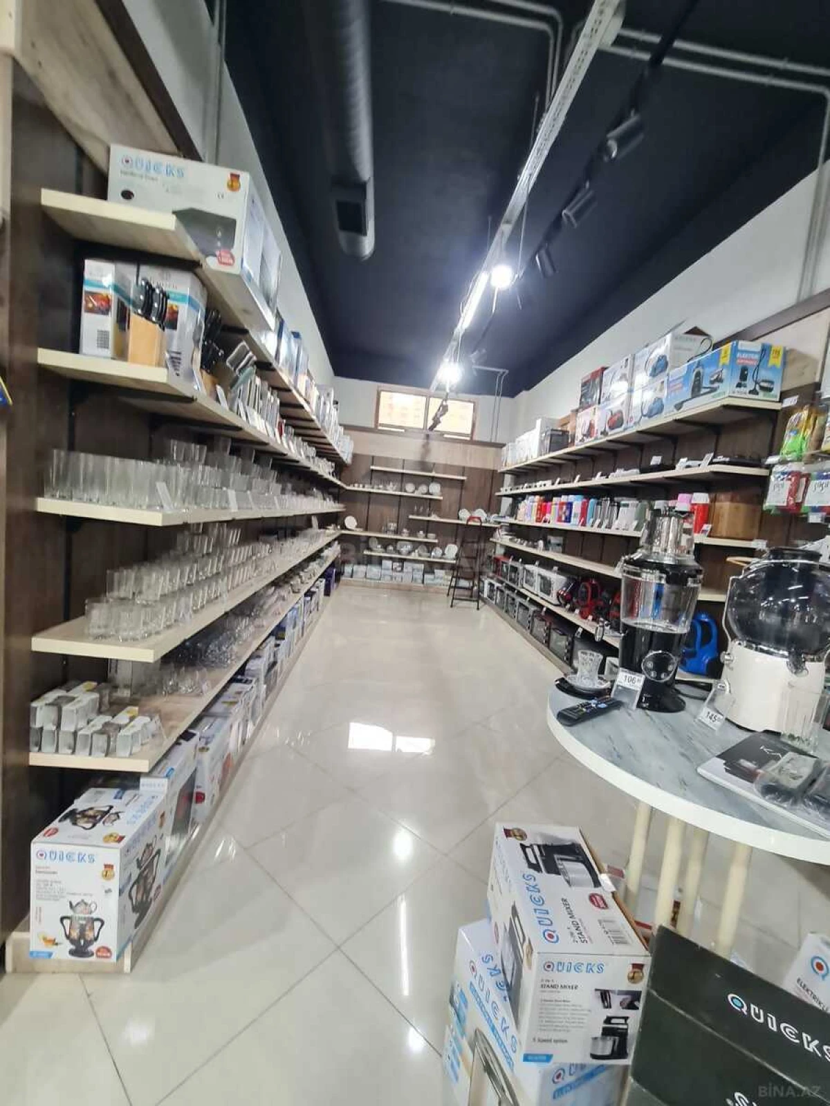 Satılır obyekt 1250 m²