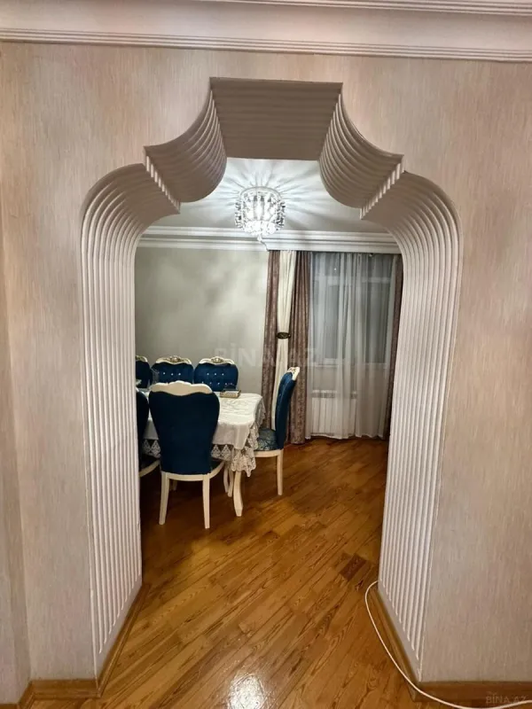 Satılır 5 otaqlı mənzil 100 m²