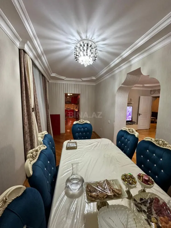 Satılır 5 otaqlı mənzil 100 m²