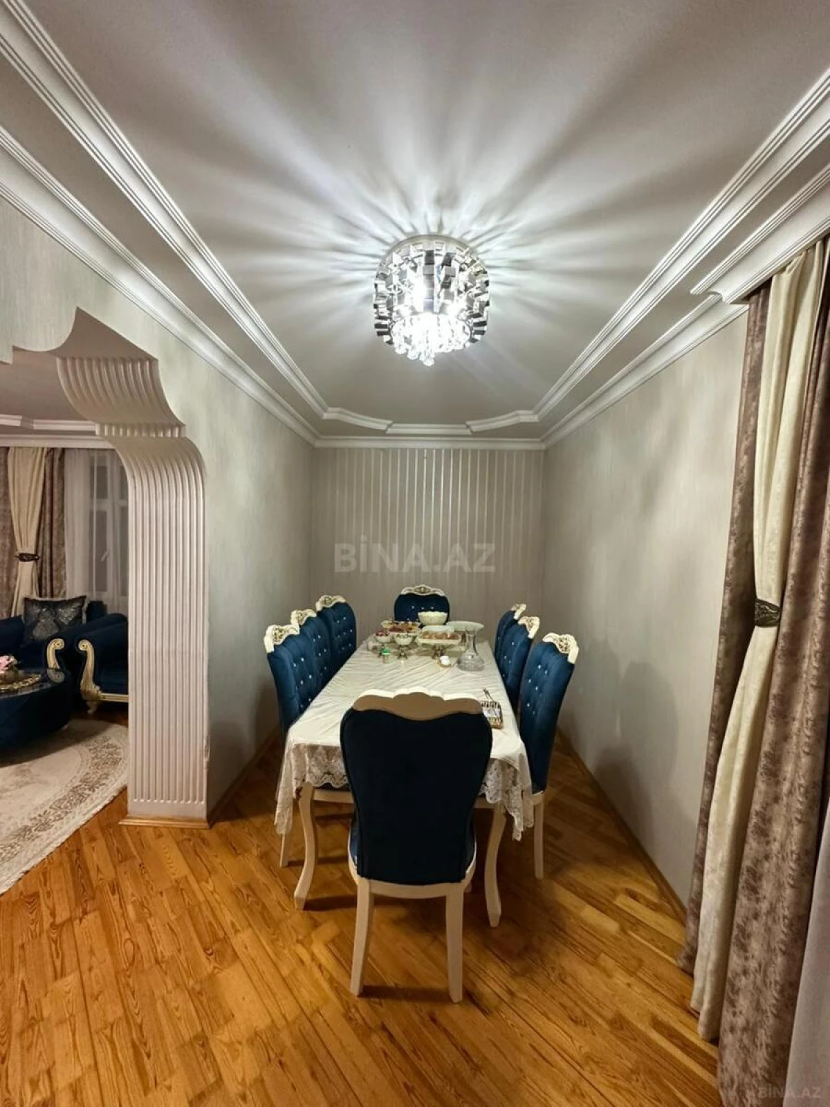 Satılır 5 otaqlı mənzil 100 m²