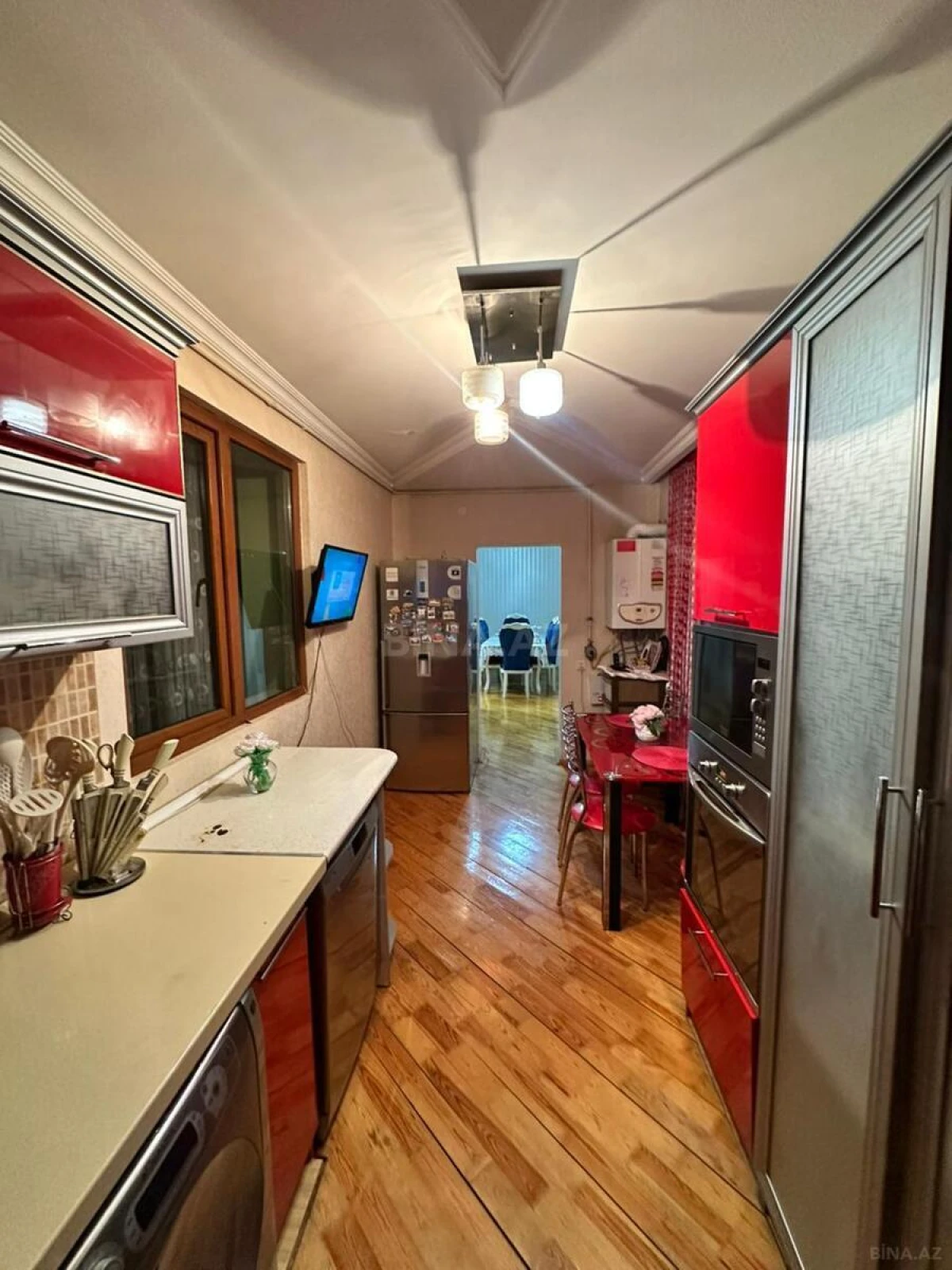 Satılır 5 otaqlı mənzil 100 m²