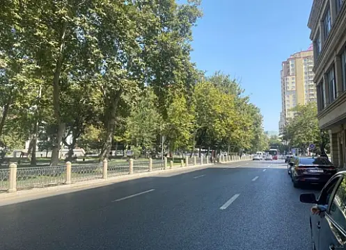 Satılır obyekt 132 m² — Bakı, İnşaatçılar 132.00 m²