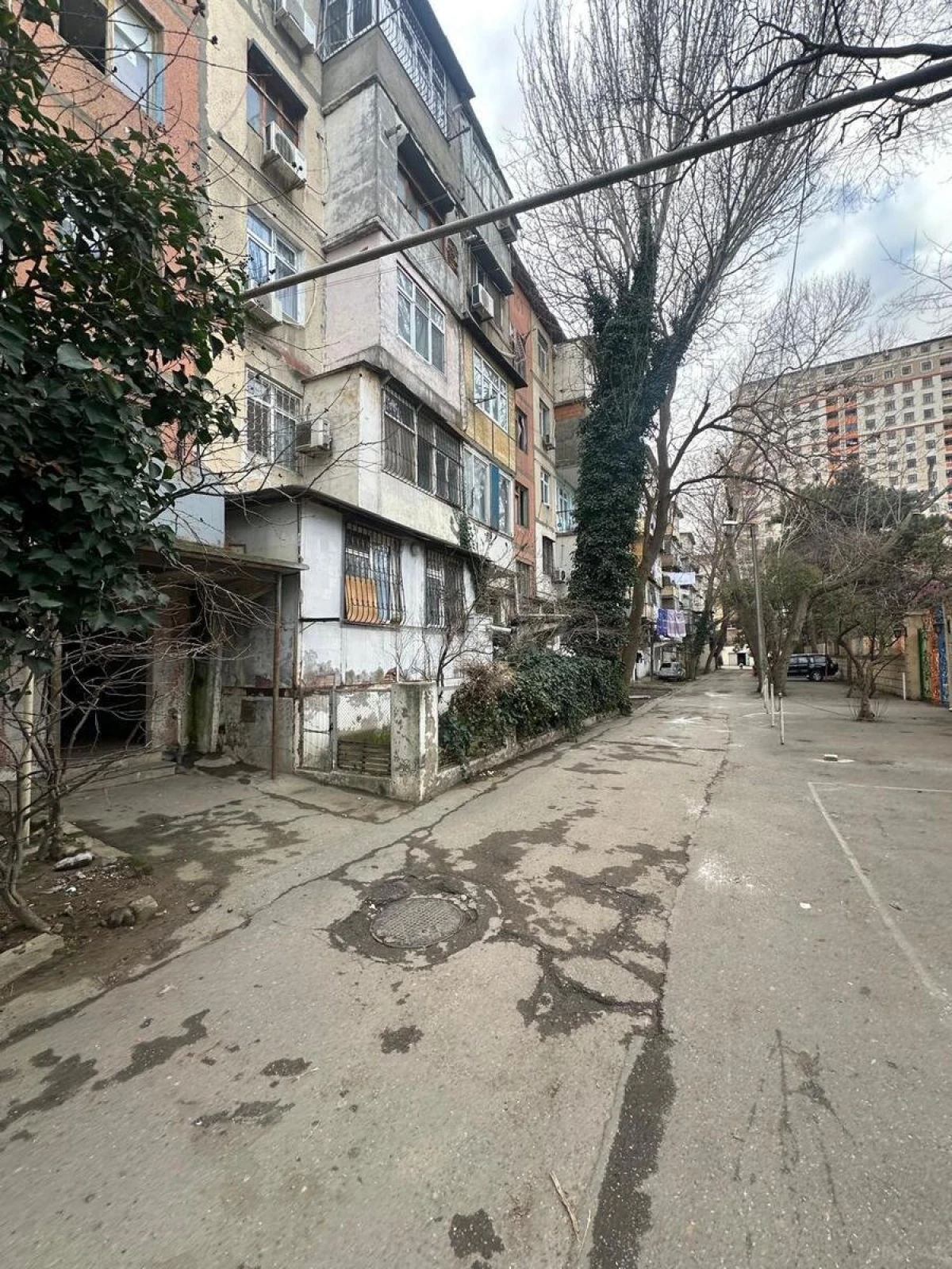 Satılır 2 otaqlı mənzil 47 m²