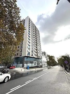 Satılır 4 otaqlı mənzil 149 m²