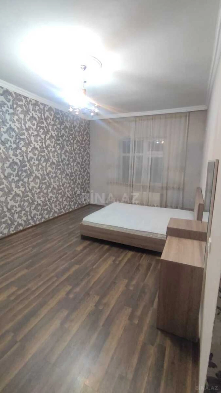 Kirayə verilir 2 otaqlı mənzil 65 m²