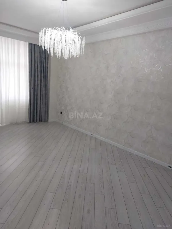 Satılır 3 otaqlı mənzil 93 m²