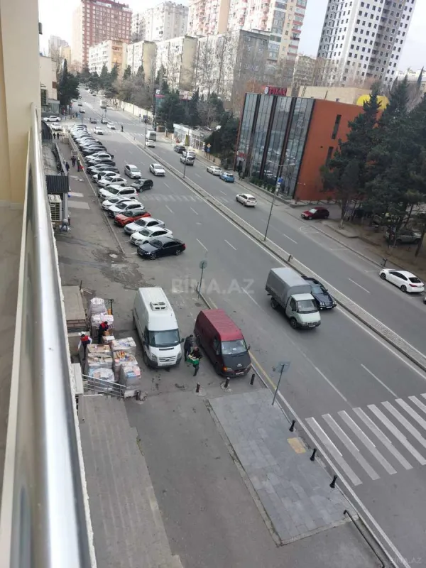 Satılır 3 otaqlı mənzil 93 m²