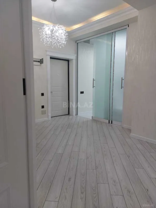 Satılır 3 otaqlı mənzil 93 m²